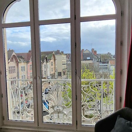 Au Coeur De Ville Troyes Exterior photo